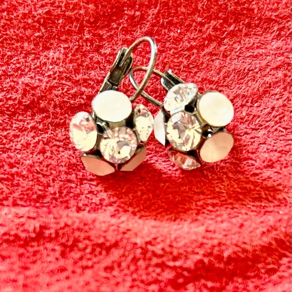 Vintage White & Crystal Leverback Earrings - Picture 3 of 6
